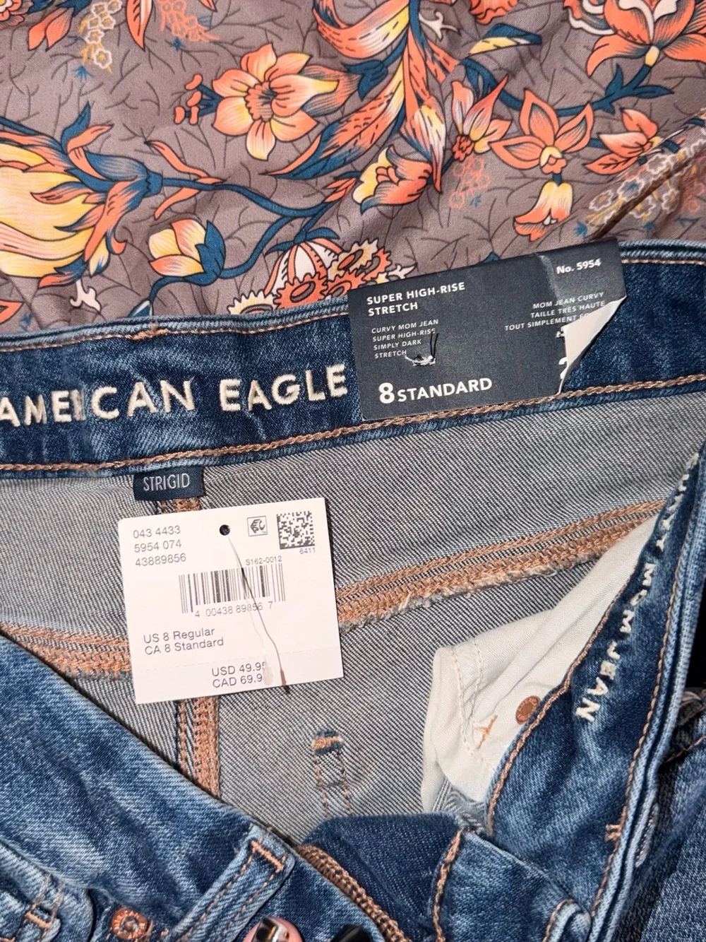 AE Curvy Mom Jean
